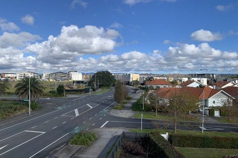 Photo of property in 6/2 Frances Bryers Road, Hobsonville, Auckland, 0616