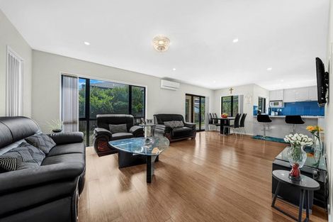 Photo of property in 12 Nandi Lane, Ranui, Auckland, 0612