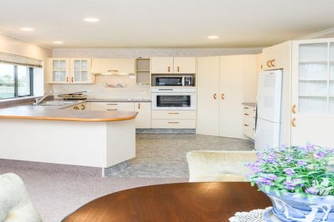 Photo of property in 28 Cedar Crescent, Feilding, 4702