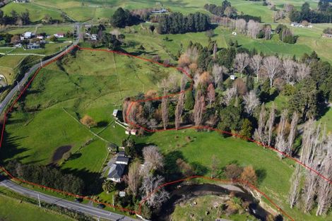 Photo of property in 36 Riverdale Road, Dannevirke, 4930