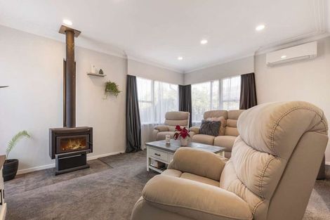 Photo of property in 13 Joyce Street, Pahurehure, Papakura, 2113