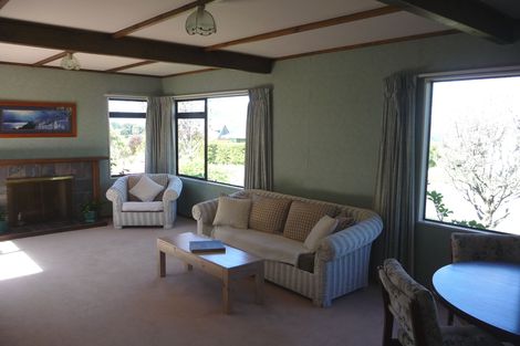 Photo of property in 2/5 Dorothy Drive, Acacia Bay, Taupo, 3330