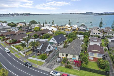 Photo of property in 69b Hattaway Avenue, Bucklands Beach, Auckland, 2012