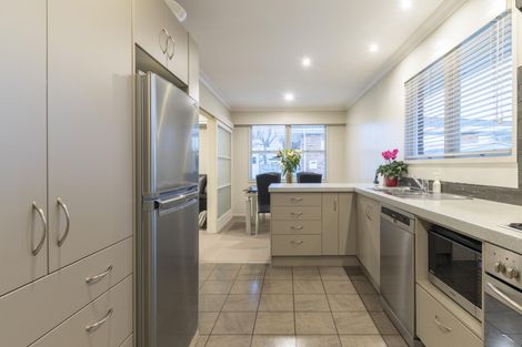 Photo of property in 2 Longwood Lane, Otumoetai, Tauranga, 3110