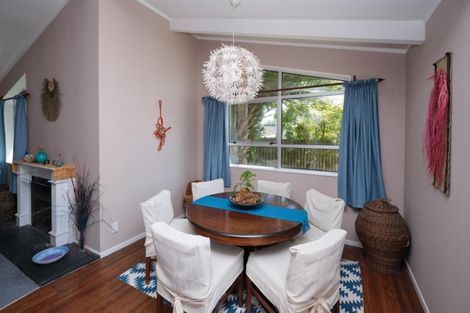 Photo of property in 121 Hamlet Street, Stratford, 4332