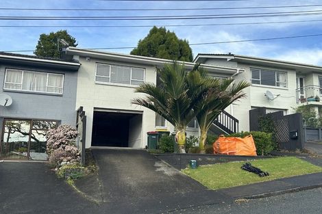 Photo of property in 2/84 Peach Road, Glenfield, Auckland, 0629