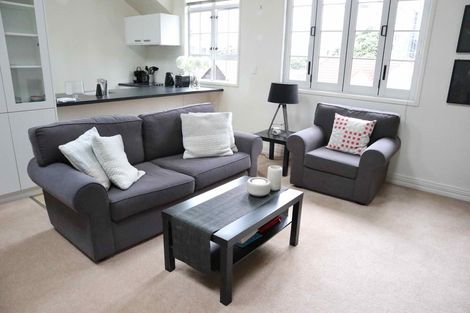 Photo of property in 34 Pipitea Street, Thorndon, Wellington, 6011