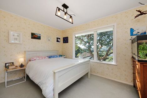 Photo of property in 48 Homewood Crescent, Karori, Wellington, 6012