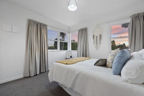 Photo of property in 6 Heath Street, St Andrews, Hamilton, 3200