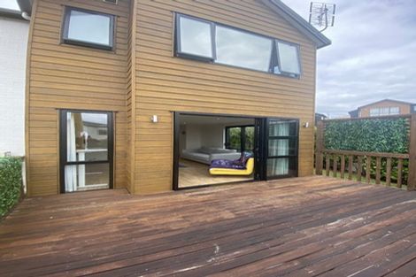 Photo of property in 1 Seafarer Crescent, Stanmore Bay, Whangaparaoa, 0932