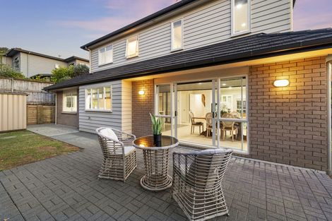 Photo of property in 14 Beros Place, Flat Bush, Auckland, 2016