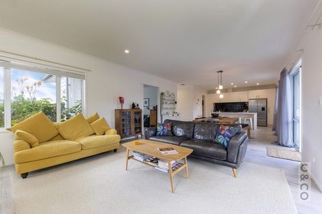 Photo of property in 14 Floyd Road, Riverhead, 0820