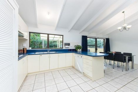 Photo of property in 14 Woodhouse Place, West Harbour, Auckland, 0618