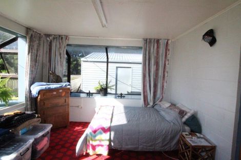 Photo of property in 2 Lanark Street, Lumsden, 9794