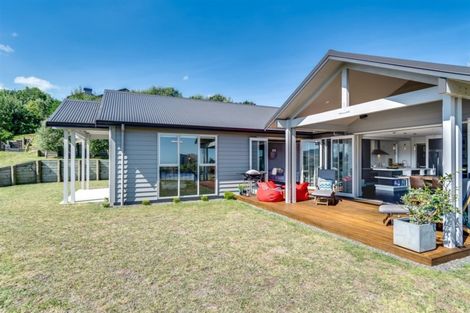 Photo of property in 22 Heipipi Drive, Eskdale, Napier, 4182