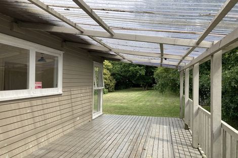 Photo of property in 41 Royal View Road, Te Atatu South, Auckland, 0610
