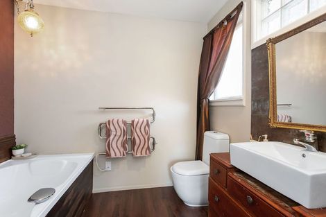 Photo of property in 11 Dunster Street, Burnside, Christchurch, 8053