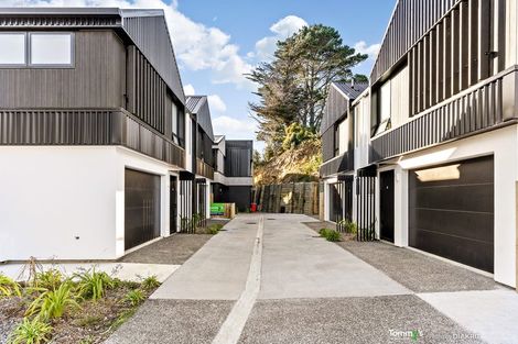 Photo of property in 27/6 Bushland Grove, Paparangi, Wellington, 6037