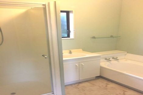 Photo of property in 9a Ngahere Views, Orewa, 0931