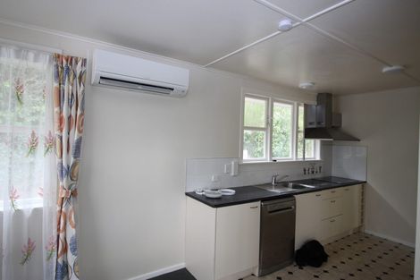Photo of property in 47 Link Road, Newlands, Wellington, 6037