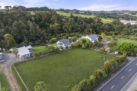 Photo of property in 517 Waitoki Road, Wainui, Silverdale, 0994