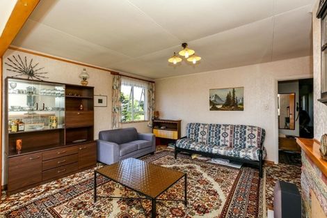 Photo of property in 18 Endeavour Street, Marfell, New Plymouth, 4310