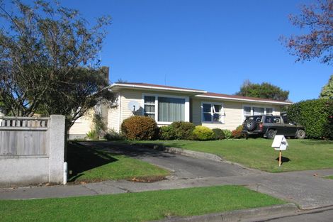 Photo of property in 67 Abraham Crescent, Milson, Palmerston North, 4414