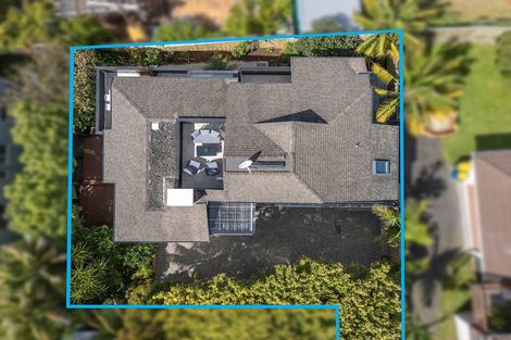 Photo of property in 13a Orchard Road, Browns Bay, Auckland, 0630