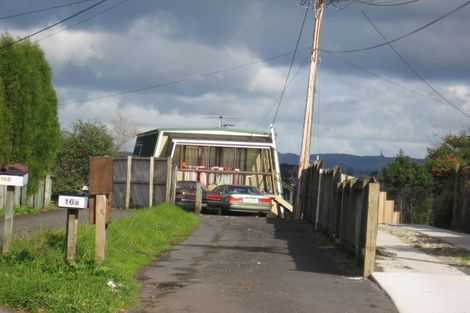 Photo of property in 2/18 Edgerton Road, Te Atatu Peninsula, Auckland, 0610