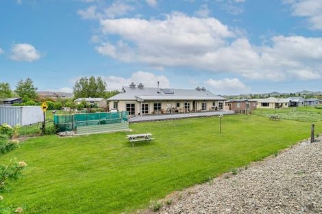 Photo of property in 11 Half Time Close, Omakau, 9376