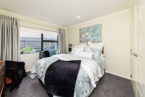 Photo of property in 4a Silkwood Place, Fitzherbert, Palmerston North, 4410
