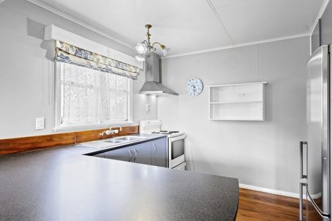 Photo of property in 13 Moir Street, Eltham, 4322