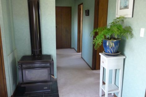 Photo of property in 2/5 Dorothy Drive, Acacia Bay, Taupo, 3330