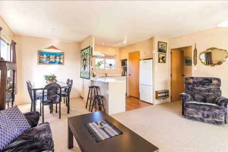 Photo of property in 2/26 Tobin Place, Richmond Heights, Taupo, 3330