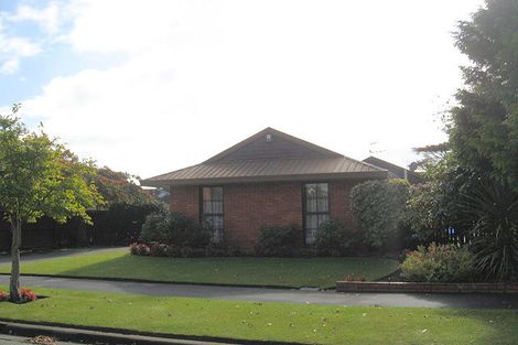 Photo of property in 18 Sayers Crescent, Ilam, Christchurch, 8041