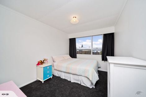 Photo of property in 33 Rosendale Avenue, Spotswood, New Plymouth, 4310