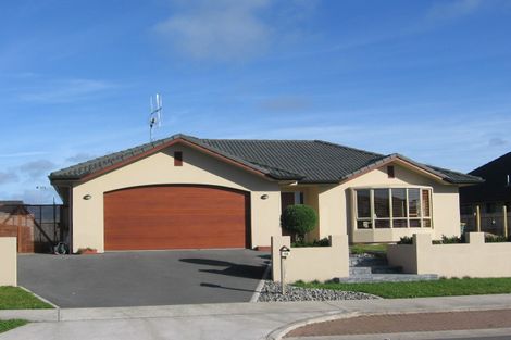 Photo of property in 10 Thistlewood Avenue, Hamilton East, Hamilton, 3216