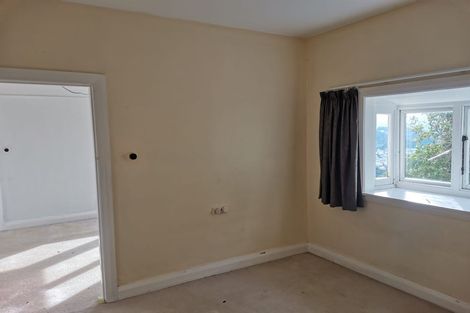 Photo of property in 90 Farnham Street, Mornington, Wellington, 6021