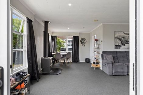 Photo of property in 49 Kimberley Grove, Westbrook, Palmerston North, 4412