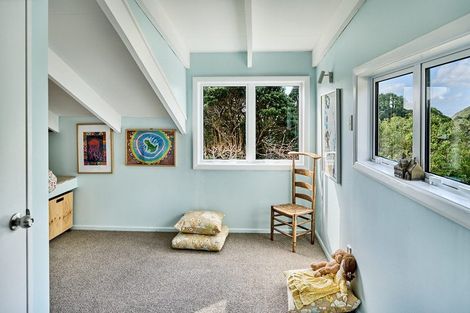 Photo of property in 122 Muri Road, Pukerua Bay, 5026