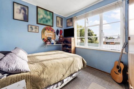 Photo of property in 108 Archibald Road, Kelston, Auckland, 0602