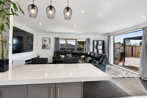 Photo of property in 10 Dillon Drive, Bell Block, New Plymouth, 4312