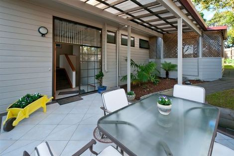 Photo of property in 2/10 Deep Creek Road, Torbay, Auckland, 0630