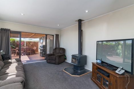 Photo of property in 37 Moffett Street, Islington, Christchurch, 8042