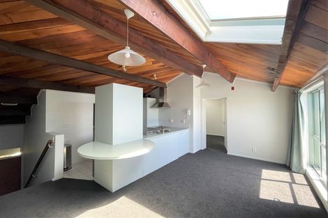 Photo of property in Metro Apartments, 22/220 Thorndon Quay, Pipitea, Wellington, 6011