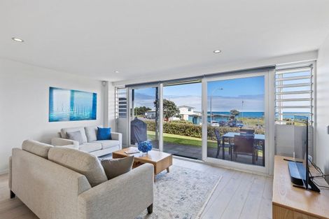 Photo of property in Weekeston Apartments, 2a Nobs Line, Strandon, New Plymouth, 4312