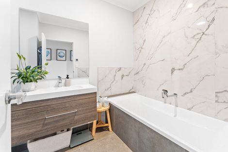 Photo of property in 6 Taitonga Lane, Stanmore Bay, Whangaparaoa, 0932