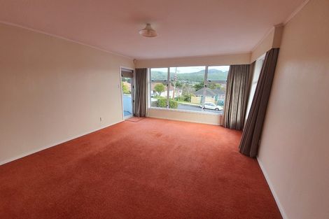 Photo of property in 71 Taylor Terrace, Tawa, Wellington, 5028