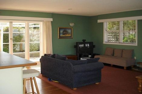 Photo of property in 55 Forrest Hill Road, Milford, Auckland, 0620