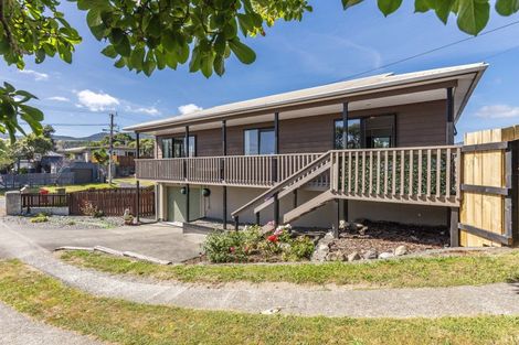 Photo of property in 8 Dale Road, Raumati South, Paraparaumu, 5032